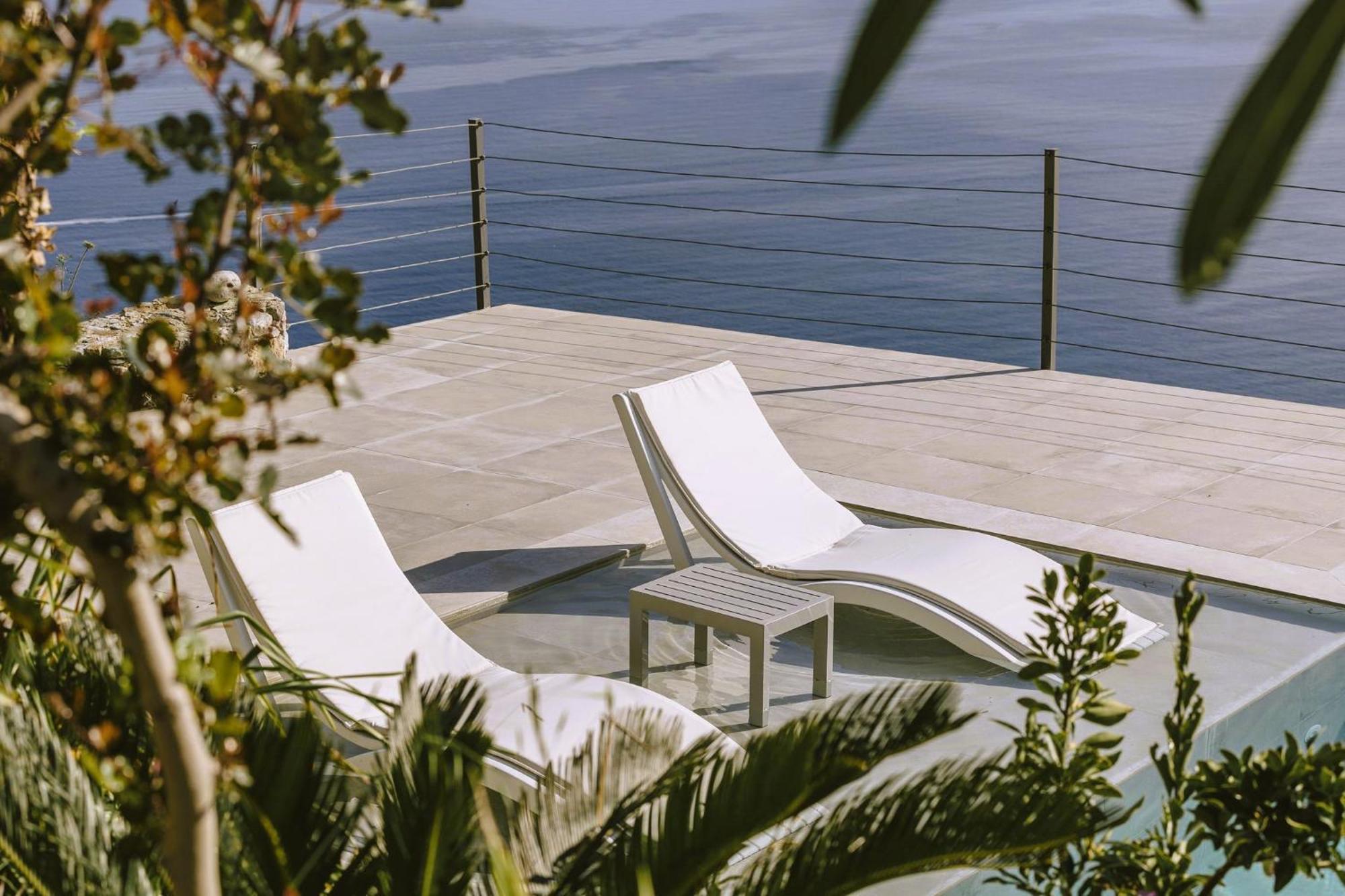 Anemos Luxury Villas Родакинон Екстериор снимка