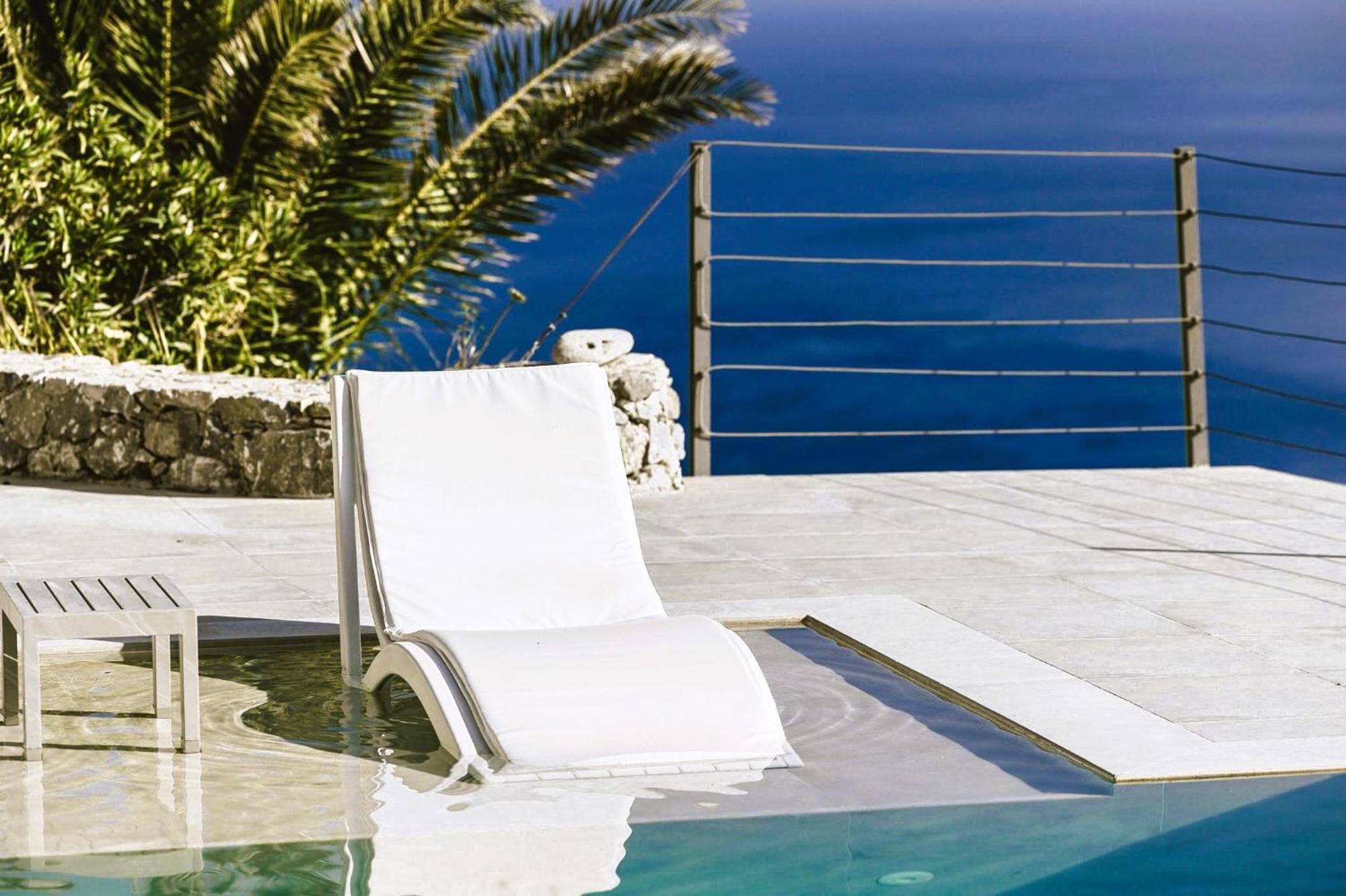 Anemos Luxury Villas Родакинон Екстериор снимка