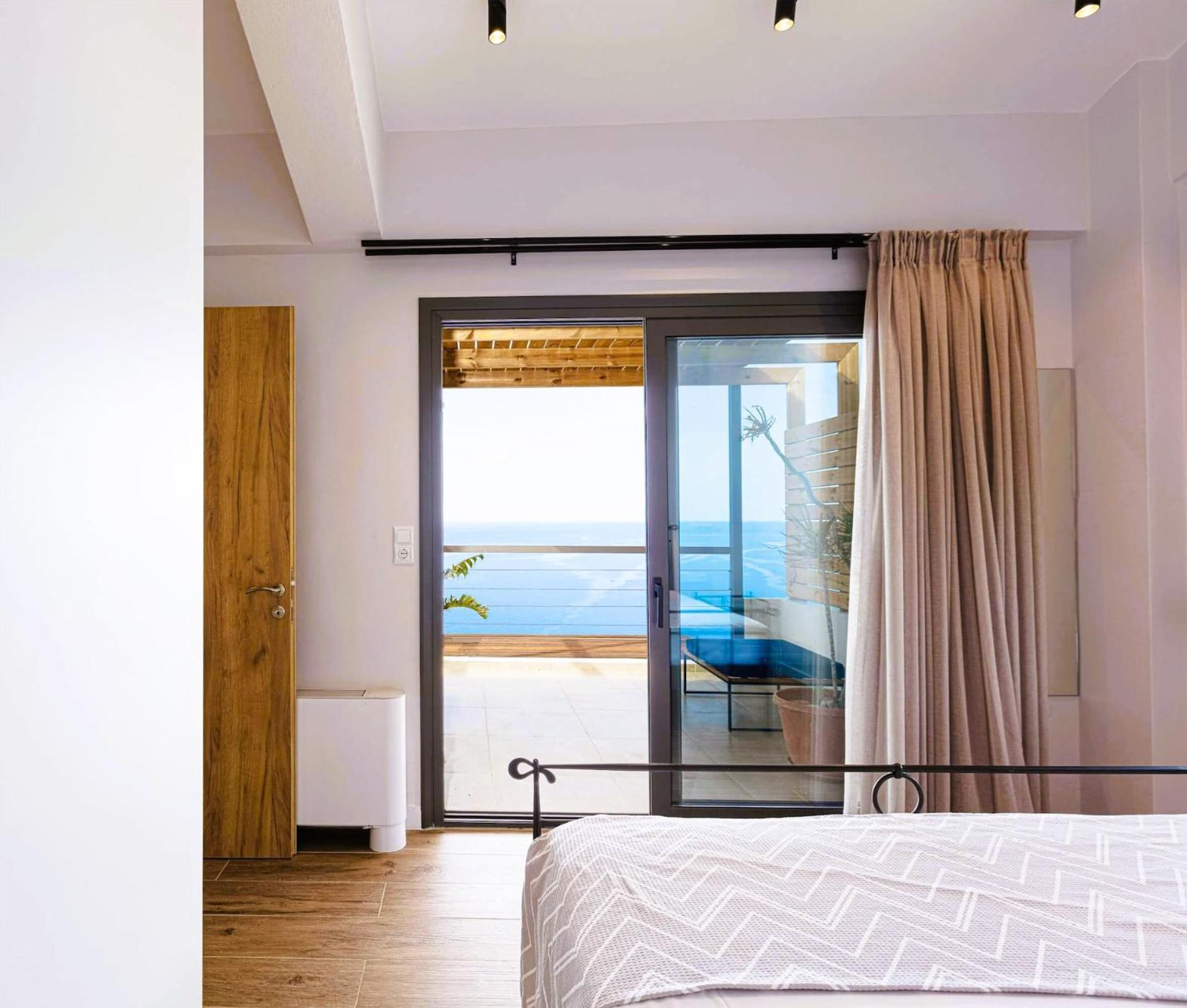 Anemos Luxury Villas Родакинон Екстериор снимка